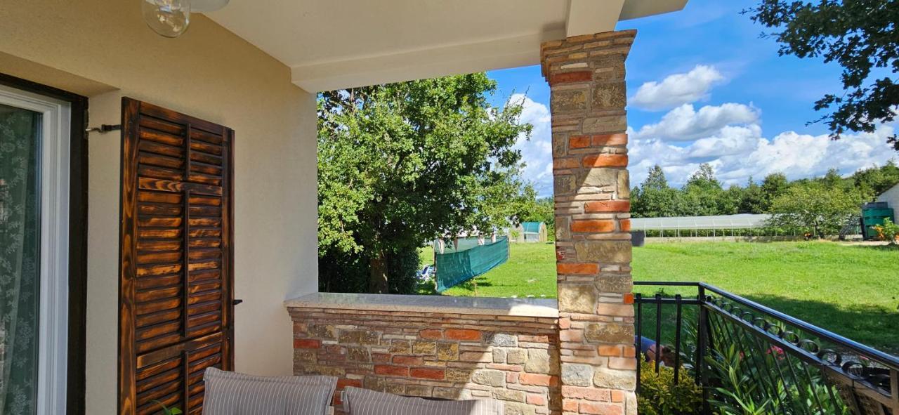 Holiday Apartment Arman Vizinada Exterior photo